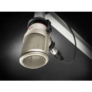 BCM-104-Macro-1_Neumann-Broadcast-Microphone_G