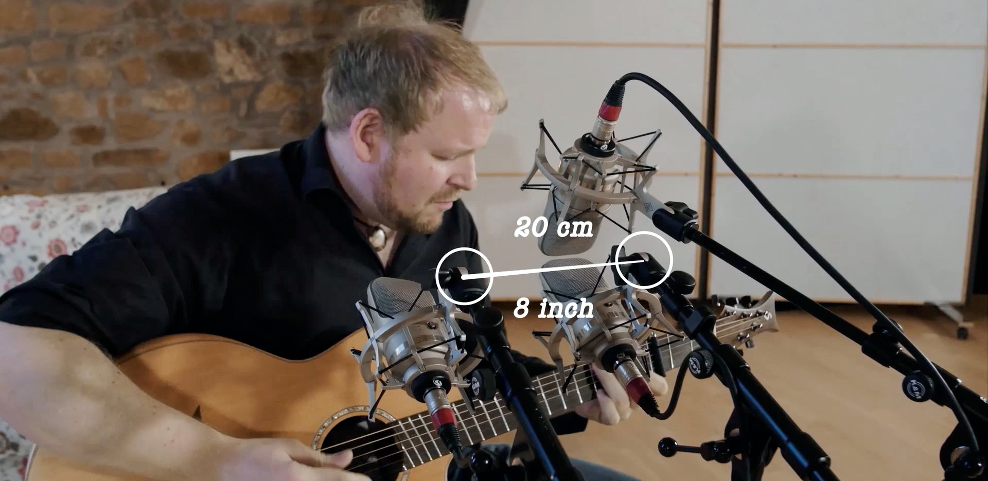 Recording a Singer-Songwriter with Multipattern Microphones