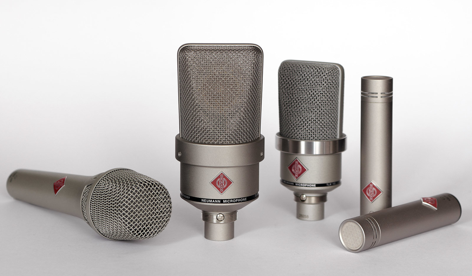 WHAT IS A CONDENSER MICROPHONE?