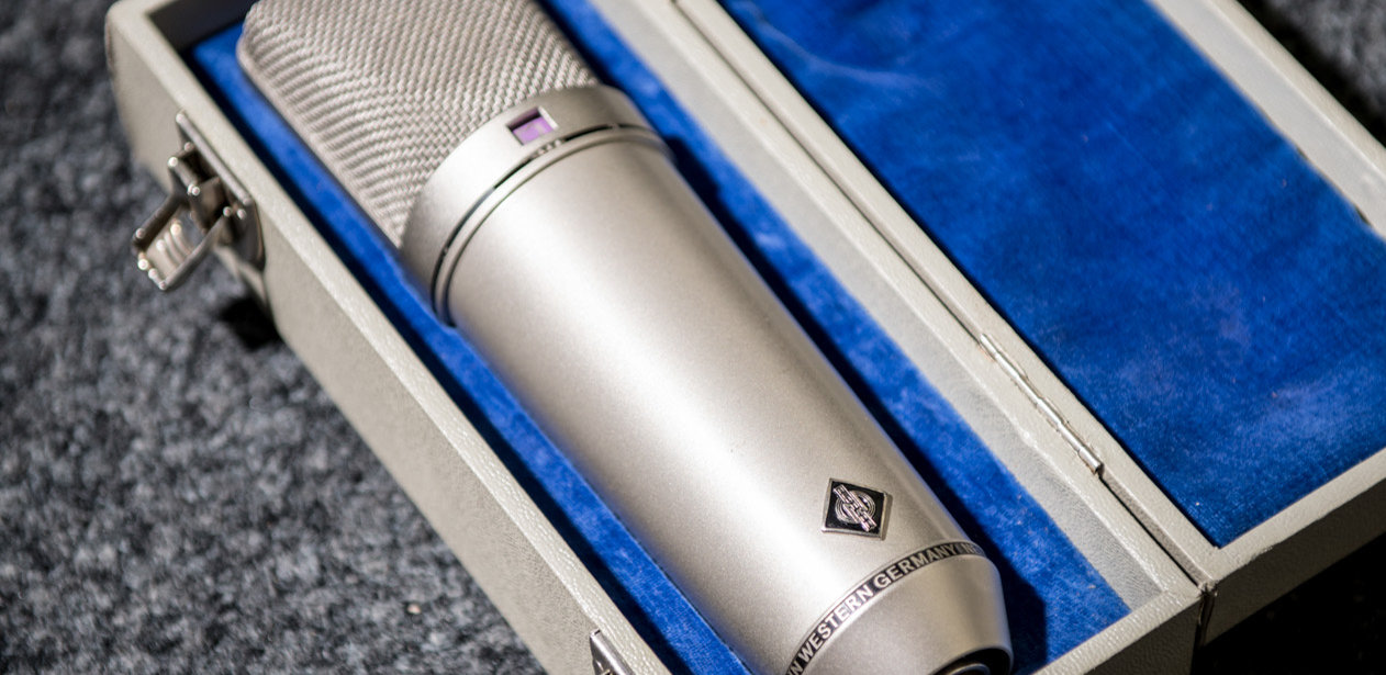 SIX KEY QUESTIONS WHEN INVESTING IN A USED MICROPHONE LEGEND