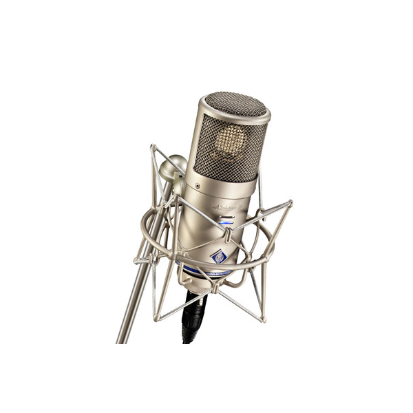 D-01x1_desktop_D-01-with-EA-2_Neumann-Digital-Microphone_G