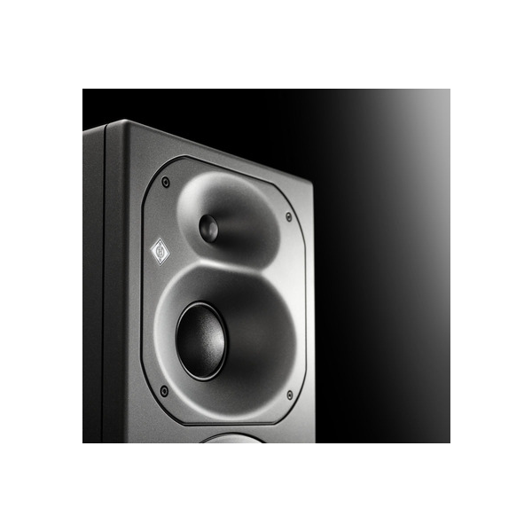 KH_420_+_DIM_1x1_desktop_KH-420-Macro1_Neumann-Studio-Monitor_G