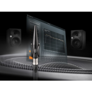 MA_1x1_desktop_MA-1-Software-and-Mic-with-Monitors_Neumann-Studio-Monitor-Accessory_G