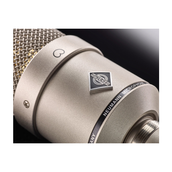 M_147_Tubex1_desktop_M-147-Tube-Macro-2_Neumann-Studio-Tube-Microphone_G
