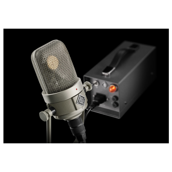 M_49_V_Setx1_desktop_M-49-V-With-NM-V-Top-View_Neumann-Studio-Tube-Microphone_G