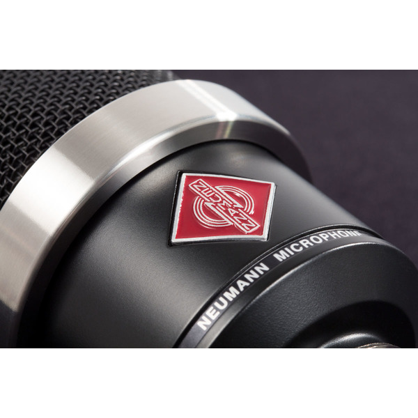 TLM_102x1_desktop_TLM-102-Macro-04_Neumann-Studio-Microphone_G