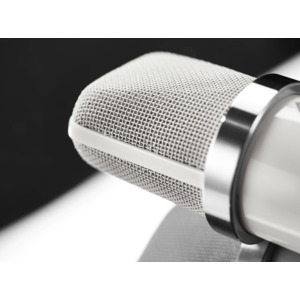 TLM_102_White_Editionx1_desktop_TLM-102-White-Edition-Macro4_Neumann-Studio-Microphone_G