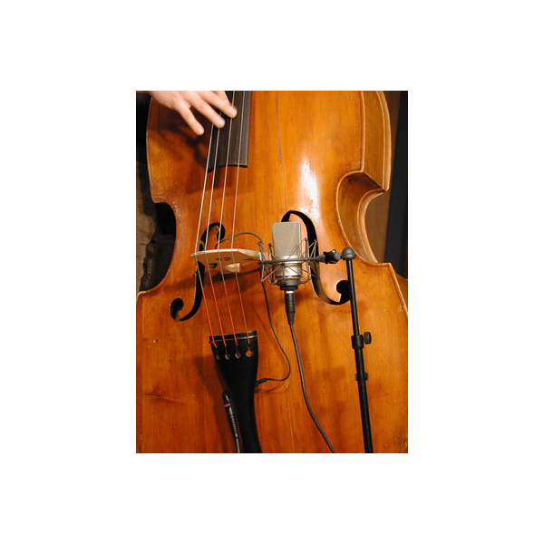 TLM_103x1_desktop_TLM-103-Double-Bass-Close2_G