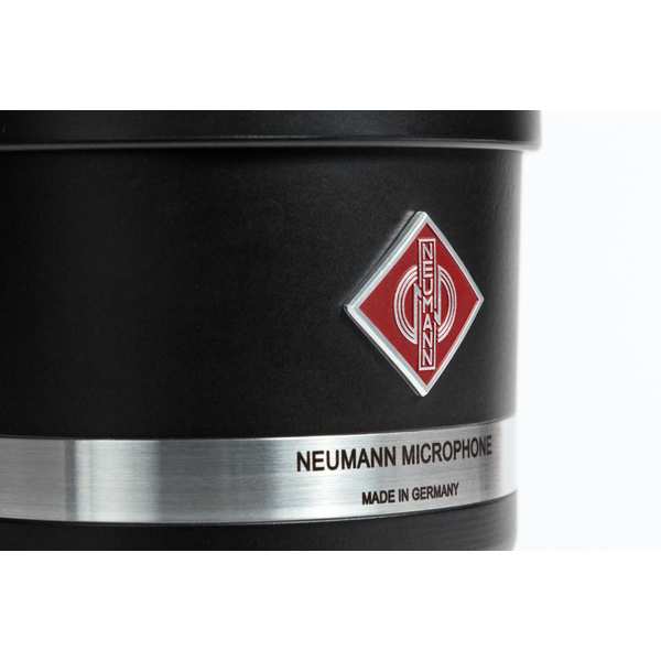 TLM_107x1_desktop_TLM-107-bk-Logo_Neumann-Studio-Microphone_G