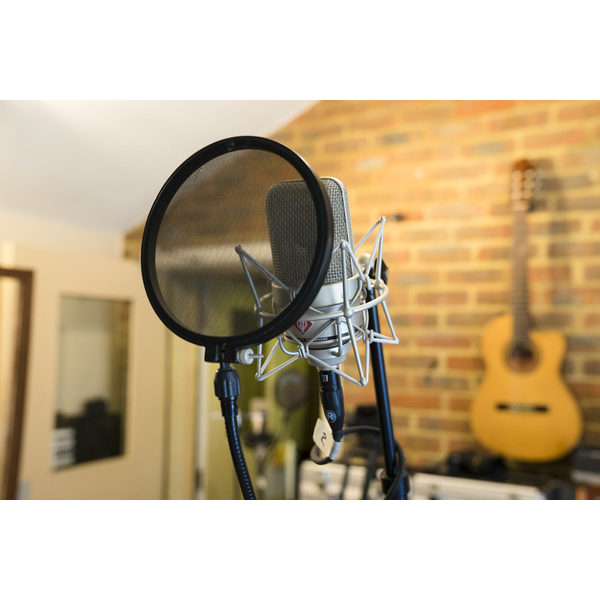 TLM_49_Setx1_desktop_TLM-49-In-Studio_G