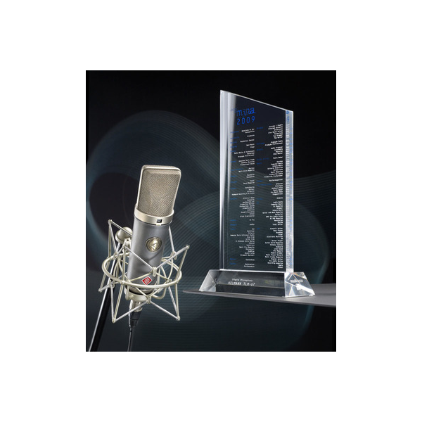 TLM_67x1_desktop_TLM-67-MIPA-Award_Neumann-Studio-Microphone_G