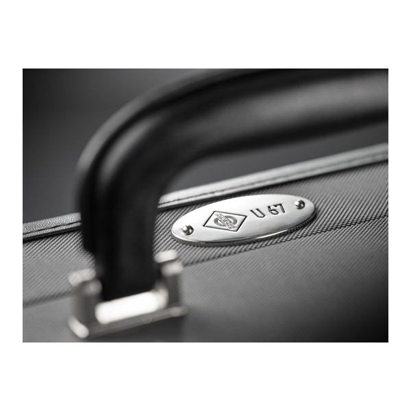 U_67_Setx1_desktop_U-67-Case-Macro1_Neumann-Studio-Tube-Microphone_G