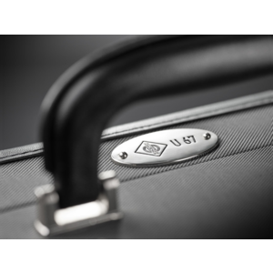 U_67_Setx1_desktop_U-67-Case-Macro1_Neumann-Studio-Tube-Microphone_G