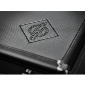 U_67_Setx1_desktop_U-67-Case-Macro2_Neumann-Studio-Tube-Microphone_G