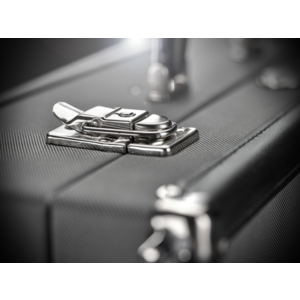 U_67_Setx1_desktop_U-67-Case-Macro4_Neumann-Studio-Tube-Microphone_G