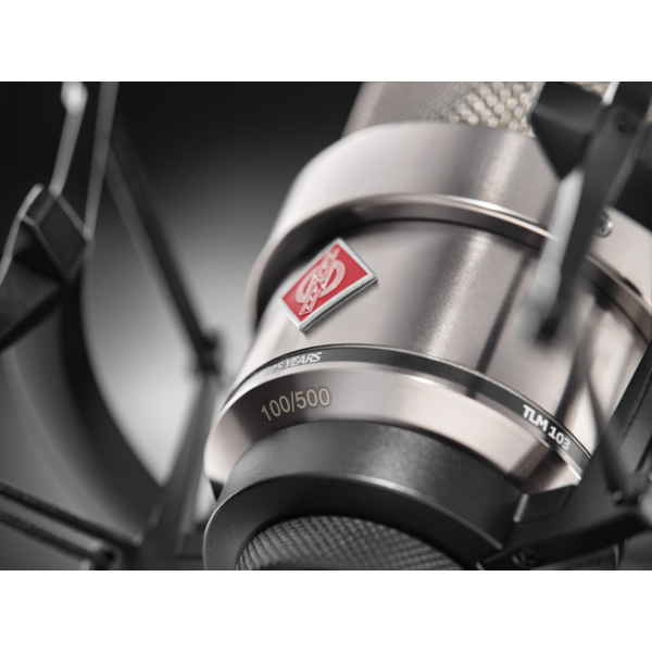 x1_TLM-103-25Years-Edition-Macro1_Neumann-Studio-Microphone_G