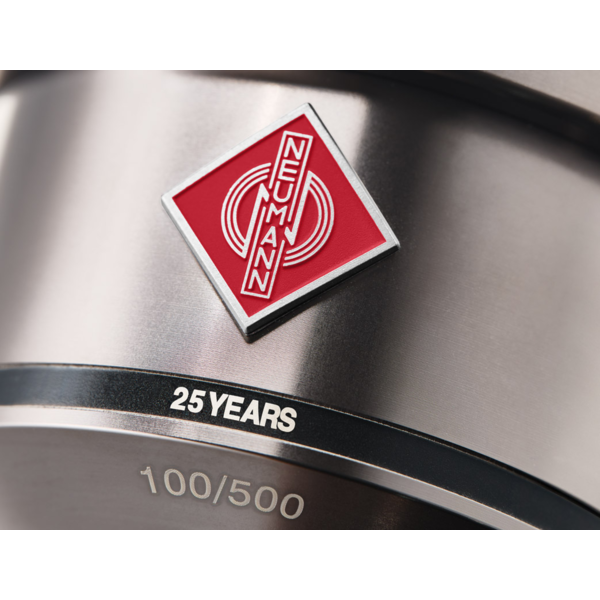 x1_TLM-103-25Years-Edition-Macro4_Neumann-Studio-Microphone_G