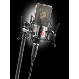 x1_TLM-103-25Years-Edition-with-EA_Neumann-Studio-Microphone_G