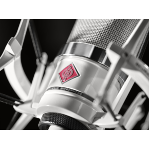 TLM-102-White-Edition-Macro1_Neumann-Studio-Microphone