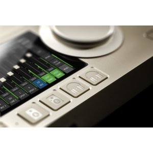MT-48-Macro-5_Neumann-Audio-Interface_OR_0