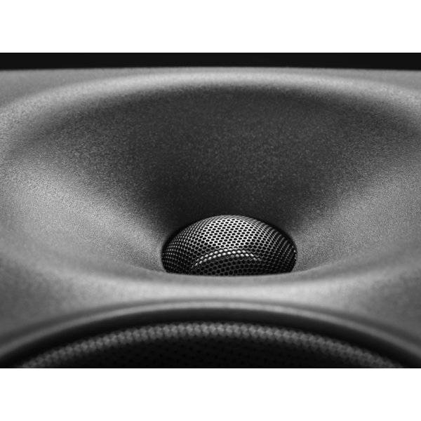 KH-120-II-Macro5_Neumann-Studio-Monitor_OR_0