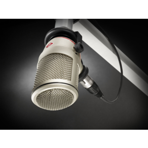 BCM-104-Macro-1_Neumann-Broadcast-Microphone_G