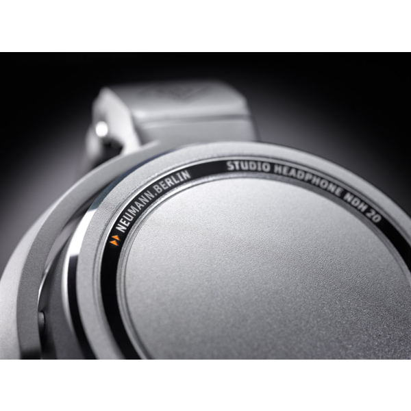 NDH-20-Macro-5_Neumann-Headphone_G