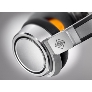 NDH-20-Macro-3_Neumann-Headphone_G