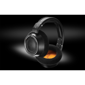 NDH-30-Black-Edition-Macro-6_Neumann-Headphone_G