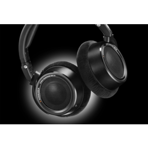 NDH-30-Black-Edition-Macro-5_Neumann-Headphone_G