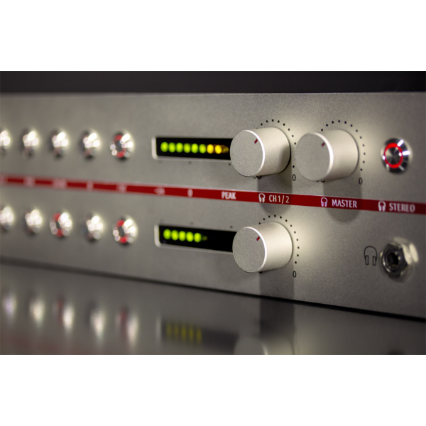 V-402-Side-Right_Neumann-PreAmp_G