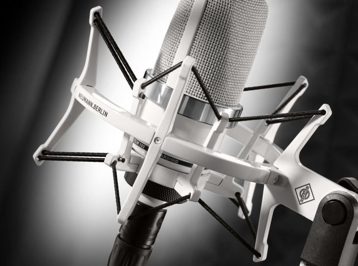 TLM-102-White-Edition-Macro3_Neumann-Studio-Microphone_G